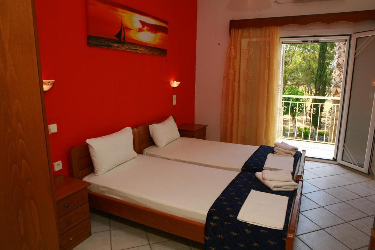 Poseidon Hotel Ammoudia Exterior photo